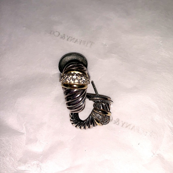 David Yurman Pave Diamond Thoroughbred Earring - Picture 5 of 6